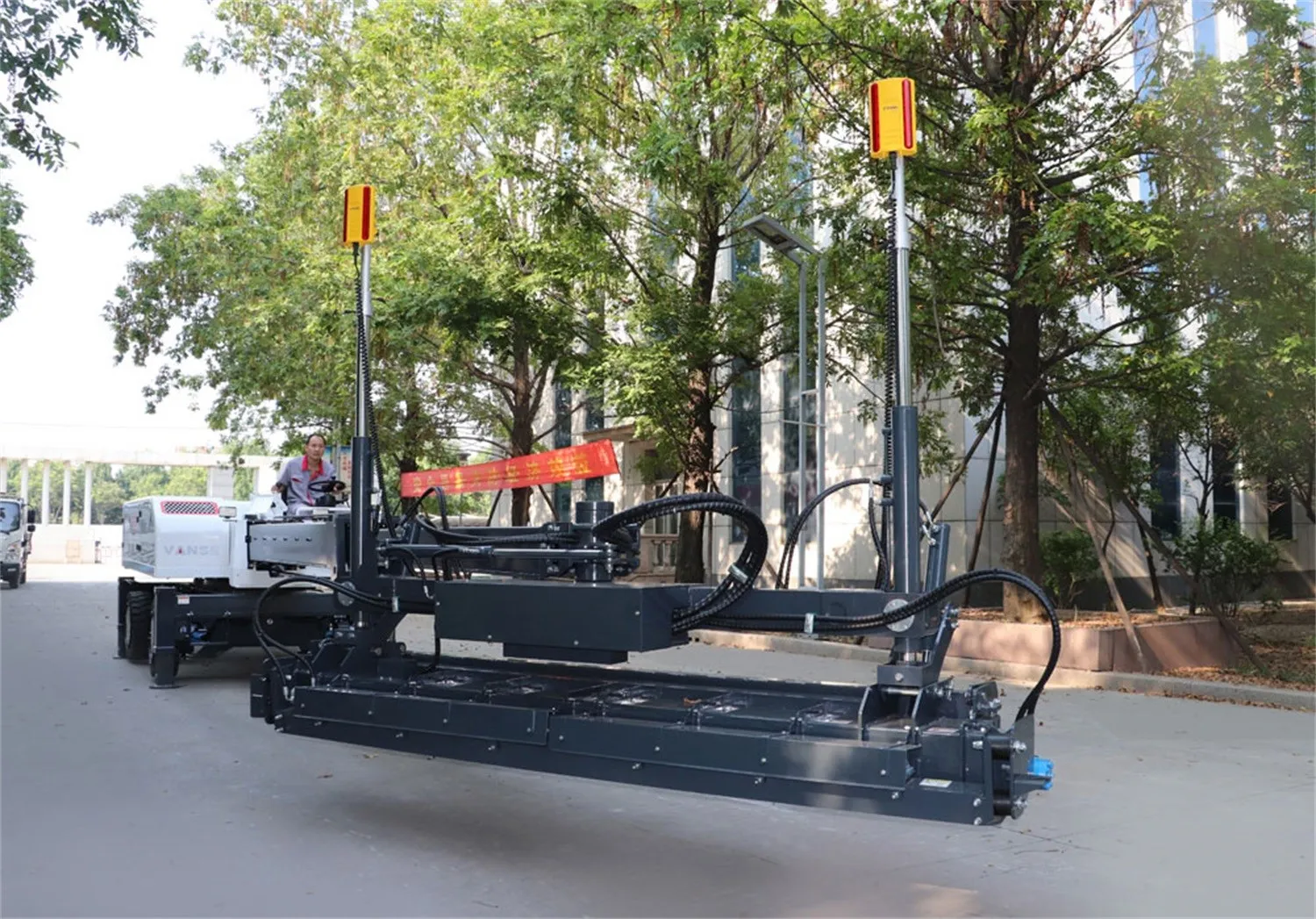 Concrete laser leveling machine operator training 3 info-1500-1047
